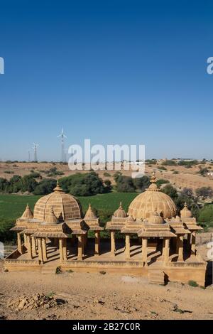 Jaisalmer, Rajasthan, Indien - 17.2020. Ein Blick Auf Royal Cenotaphs In Bada Bagh Stockfoto