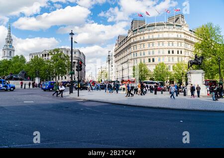 Britische Flagge in Londoner Gebäuden in London Großbritannien Stockfoto