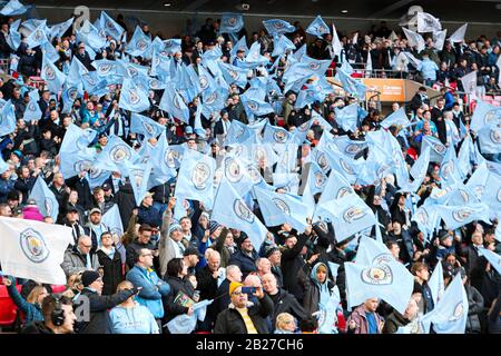 London, Großbritannien. März 2020. Fans von Manchester City beim Carabao Cup Finale zwischen Aston Villa und Manchester City im Wembley-Stadion, London am Sonntag, 1. März 2020. (Kredit: Jon Bromley / MI News) Foto darf nur für redaktionelle Zwecke in Zeitungen und/oder Zeitschriften verwendet werden, Lizenz für kommerzielle Nutzung erforderlich Credit: MI News & Sport /Alamy Live News Stockfoto