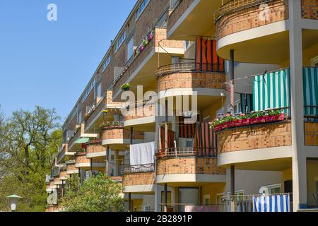 Wohnbauten von Hugo Häring, Goebelstraße, Großsiedlung Siemens-Stadt, Berlin-Spreeau, Deutschland Stockfoto