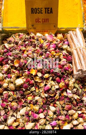 Rosa Rosen Tee getrocknet Stockfoto