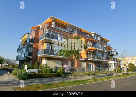 Wohnhaus, Havelschanze, Wasserstadt Spandau Hakenfelde, Spandau, Berlin, Deutschland Stockfoto