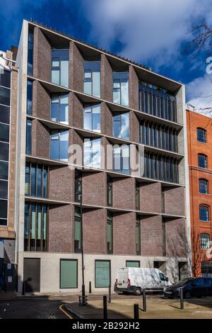 Königliche Hochschule der Pathologen Hauptsitz in Alie Street im Osten von London. Architekten Bennetts Associates abgeschlossen 2018. Stockfoto