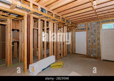 Keller framing Bau innenrahmen von einem neuen Haus einen neuen Stick gebaut Stockfoto