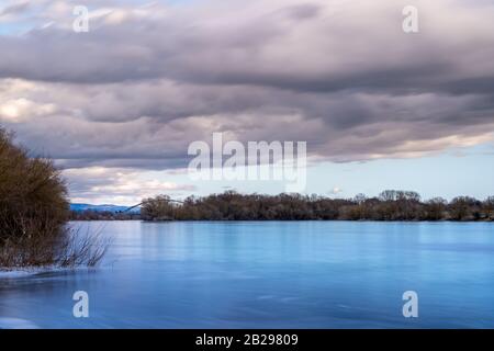 Straubing Landschaft Fluss Donau Stockfoto