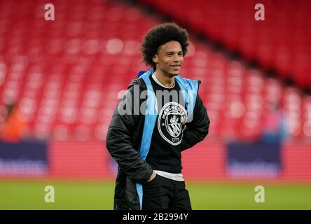 Birmingham, Großbritannien. März 2020. Leroy San von Man City nach dem Carabao-Cup-Endspiel zwischen Aston Villa und Manchester City im Wembley-Stadion, London, England am 1. März 2020. Foto von Andy Rowland. Kredit: Prime Media Images/Alamy Live News Stockfoto