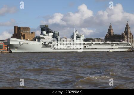 Days Veranstaltungen in Liverpool für den Flugzeugträger The Prince of Wales Stockfoto