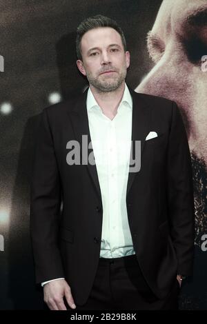 Los Angeles, Ca. März 2020. Ben Affleck bei der Premiere des Rückweg bei Regal L.A. März 2020 in Los Angeles, Kalifornien leben. Kredit: Faye Sadou/Media Punch/Alamy Live News Stockfoto