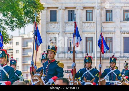 März - 2020 - Militärgarde als Mariä Himmelfahrt von Lacalle Pou Herrera als neuer präsident der uruguayischen republik Stockfoto