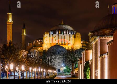 Hagia Sofia Museum in der Nacht, Istanbul, Türkei Stockfoto