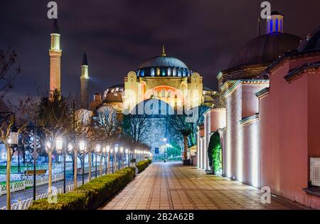 Hagia Sofia Museum in der Nacht, Istanbul, Türkei Stockfoto