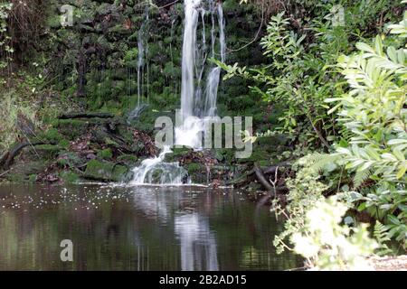 Tillingbourne Wasserfall ( Geheime Orte ) Stockfoto