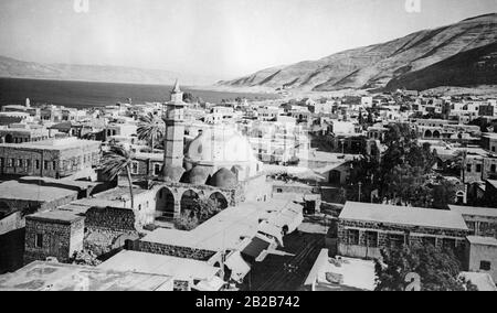 Blick auf die alte Stadt Tiberias in Israel, das ehemalige Palästina am See von Galiläa. Stockfoto