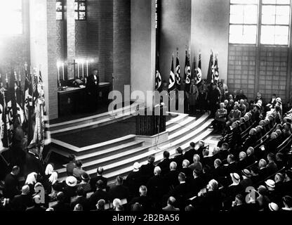 Reichsaußenminister Ludwig Müller bei der Weihe der Gustav Adolf Kirche in Berlin. Stockfoto