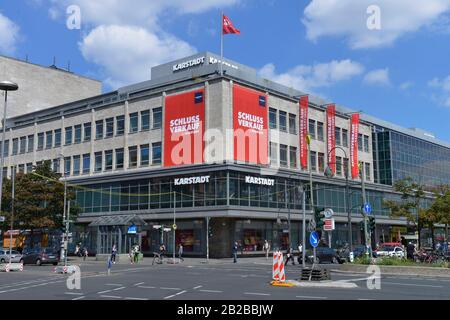 Karstadt, Hermannplatz, Kreuzberg, Berlin, Deutschland Stockfoto