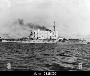 Der SMS-Prinzregent Luitpold, benannt nach Prinzregent Luitpold von Bayern (1821-1912), war ein Dreadnought der Kaiser-Klasse der deutschen Kaiserlichen Marine. Gebaut auf der Germaniawerft-Werft in Kiel (Bau-Nr 167) wurde sie im August 1913 in Dienst gestellt, 1918 bei Scapa Flow interniert und dort am 21. Juni 1919 selbstversenkt. Das Wrack wurde 1931 gehoben und 1933 verschrottet. Stockfoto