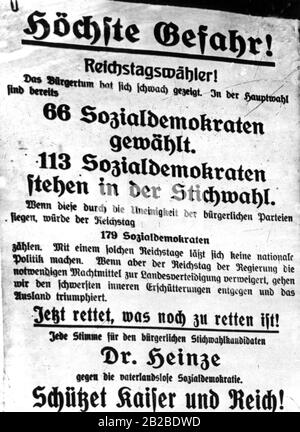 Wahlplakat der DVP der Deutschen Volkspartei zur anstehenden Bundestagswahl 1914. Der rechtsliberale Kandidat der DVP Rudolf Heinze fordert, nicht mit der SPD zu wählen. Stockfoto