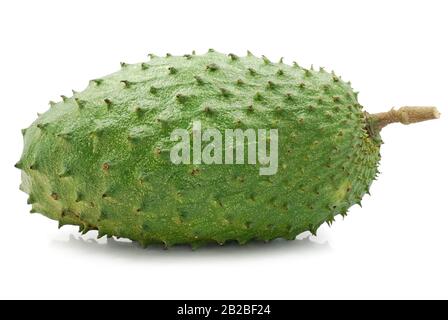 Soursop oder Custard apfelfrucht isoliert auf weißem Hintergrund Stockfoto