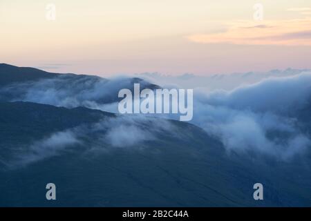 Berglandschaft in den Glyderau Bergen über dem Ogwen Valley, Snowdonia, Nordwales, Großbritannien Stockfoto