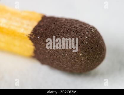 Sehr detailliertes Makro des Sicherheits-Match-Kopfes, Ultramacro Stockfoto