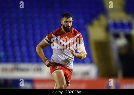 Februar 2020, Halliwell Jones Stadium, Warrington, England; Betfred Super League, Toronto Wolfpack gegen Saint Helens: Alex Walmsley (8) von St Helens während des Spiels Stockfoto