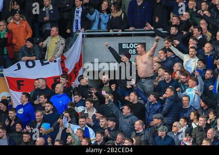 Februar 2020, KCOM Stadium, Hull, England; Sky Bet Championship, Hull City gegen Leeds United: Leeds Fans Stockfoto