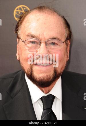 ***DATEIFOTO*** James Lipton Ist Vergangen. Los ANGELES, CA - 11. SEPTEMBER: James Lipton bei den Creative Arts Emmys 2016 im Microsoft Theatre am 11. September 2016 in Los Angeles, Kalifornien. Kredit: MPI99/MediaPunch Stockfoto