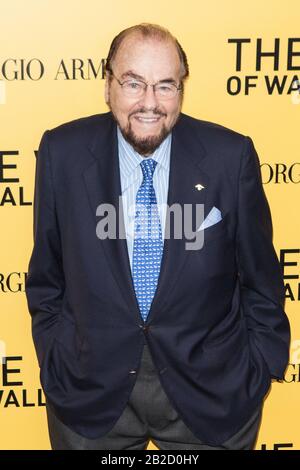 ***DATEIFOTO*** James Lipton Ist Vergangen. New YORK, New York - 17. DEZEMBER: James Lipton besucht die Premiere "The Wolf Of Wall Street" im Ziegfeld Theatre am 17. Dezember 2013 in New York City. Kredit: Corredor99/MediaPunch Inc Stockfoto