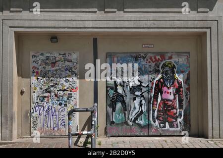 Eingangstuer, Berghain, Am Wriezener Bahnhof, Friedrichshain, Berlin, Deutschland Stockfoto