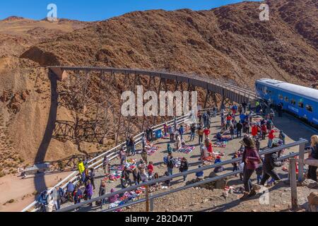 Markt am Viaducto La Polvorilla, 4200 m als, Endstation des "Tren a las Nubes", Provinz Salta, Anden, NW Argentinien, Lateinamerika Stockfoto