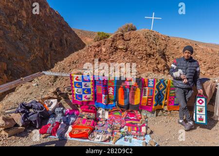 Markt am 'Viaducto La Polvorilla', 4200m als, Endstation der 'Tren a las Nubes', Provinz Salta, Anden, NW Argentinien, Lateinamerika Stockfoto