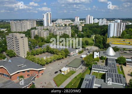 Hochhaeuser, Fritz-Erler-Allee, Gropiusstadt, Neukölln, Berlin, Deutschland Stockfoto