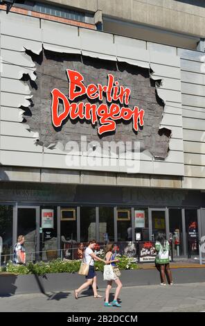 Dungeon Berlin, Spandauer Straße, Mitte, Berlin, Deutschland Stockfoto