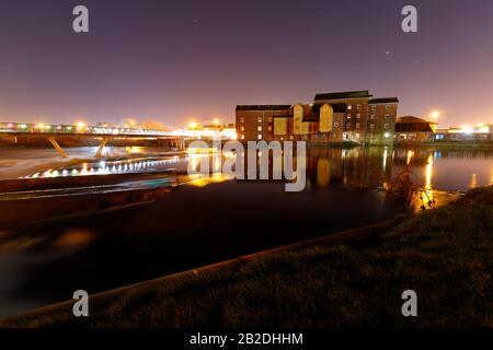 Queens Mill & Footbridge in Castleford, West Yorkshire Stockfoto