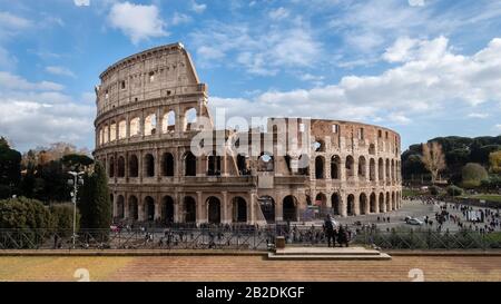 Blick auf das Kolosseum vom palatino-hügel Stockfoto