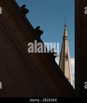 Kathedrale in der Höhe des Himmels Stockfoto