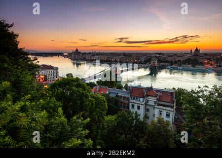 Sonnenaufgang in Budapest Stockfoto