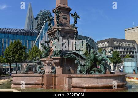 Mendebrunnen, Augustplatz, Leipzig, Sachsen, Deutschland Stockfoto