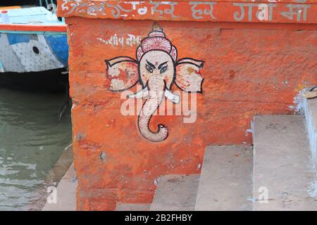 Das Gemälde von Lord Ganesha an der Wand Stockfoto