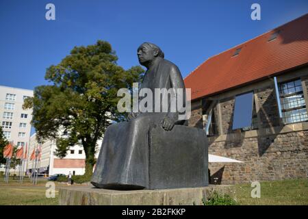 Statue, Käthe Kollwitz, Kloster Unser Lieben Frauen, Regierungsstrasse, Magdeburg, Sachen-Anhalt, Deutschland Stockfoto