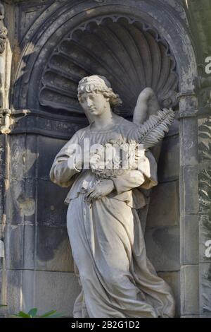 Trauerfigur, Greifer, Alter St.-Matthäus-Kirchhof, Schöneberg, Berlin, Deutschland Stockfoto