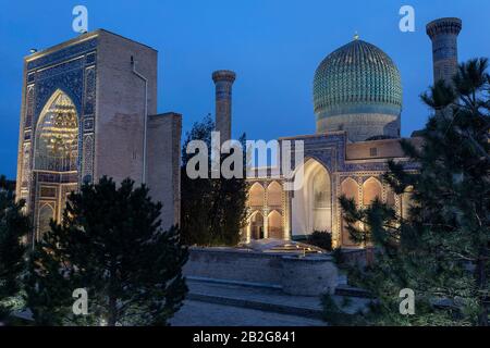 GUR-e-Amir oder Guri Amir (Grab des Königs), ein Mausoleum des asiatischen Konquierers Timur in Samarkand, Usbekistan Stockfoto