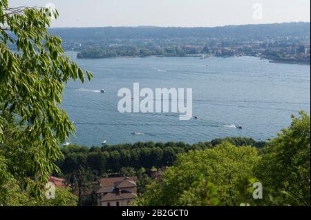 Blick von der Festung Rocca di Angera Borromeo, Angera, Varese, Lombardei, Italien, Europa Stockfoto