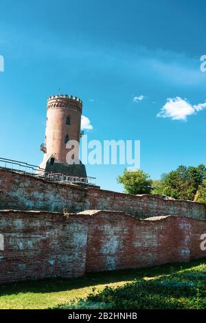 Die Chindia Turm (Turnul Chindiei) und Ruinen der mittelalterlichen Festung Targoviste, Rumänien Stockfoto