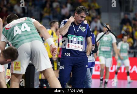 29. Februar 2020, Baden-Württemberg, Mannheim: Handball: Bundesliga, Rhein-Neckar Löwen - TSV Hannover-Burgdorf, 25. Spieltag, Antonio Carlos Ortega (Coach Hannover Burgdorf). Foto: Michael Deines / dpa Stockfoto