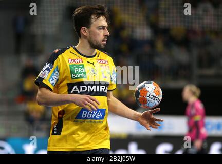 Mannheim, Deutschland. Februar 2020. Handball: Bundesliga, Rhein-Neckar Löwen - TSV Hannover-Burgdorf, 25. Spieltag, Patrick Groetzki (24., Rhein-Neckar Löwen). Credit: Michael Deines / dpa / Alamy Live News Stockfoto