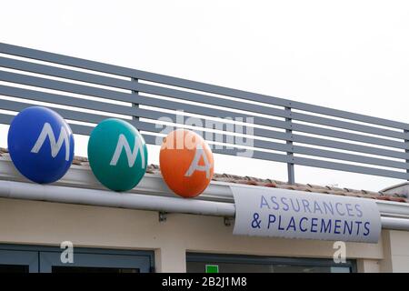 Bordeaux, Aquitanien / Frankreich - 10 28 2019: MMA Logo signore Store Insurance Group French Mutual Office Stockfoto