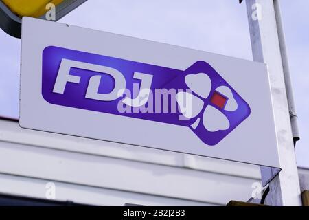 Bordeaux, Aquitanien / Frankreich - 12 28 2019 : fdj La Française des Jeux Store französischer Lotteriebetreiber Markenlogo Stockfoto