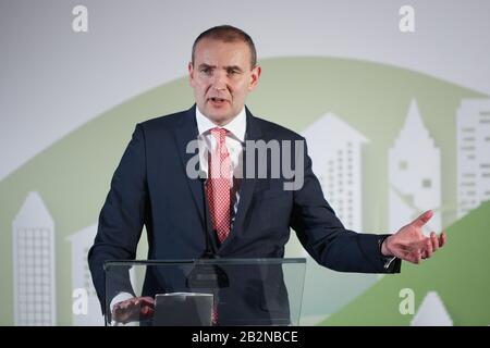 Warschau, Mazovian, Polen. März 2020. Teilnahme Des Präsidenten Von Polen Andrzej Duda Und Des Präsidenten Von Island Guoni Th. Johannesson Bei Der Konferenz Zur Eröffnung Des Programms für Umwelt, Energie Und Klimawandel Im Rahmen Der 3. Ausgabe Des norwegischen Und des EWR-Fonds In Poland.in das Bild: GUONI TH. Johannesson Credit: Hubert Mathis/ZUMA Wire/Alamy Live News Stockfoto