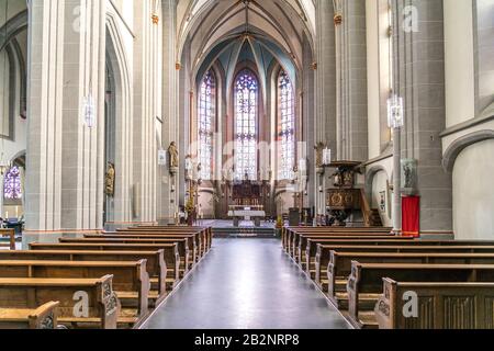 Innenraum der Pfarrkirche St. Maria Magdalena in Goch, Kreis Kleve, Nordrhein-Westfalen, Deutschland, Europa Stockfoto